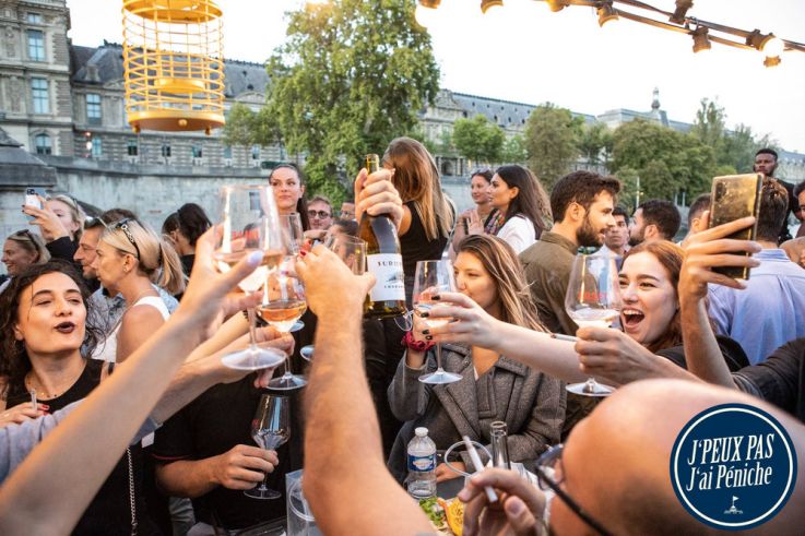 J’peux pas, J’ai Péniche : croisière festive, terrasse, DJ set et club flottant à Paris