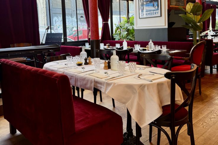 Campagne #36978 - Sacré Frenchy Paris – Rez de chaussée sublimé par un nouvel aménagement intérieur.