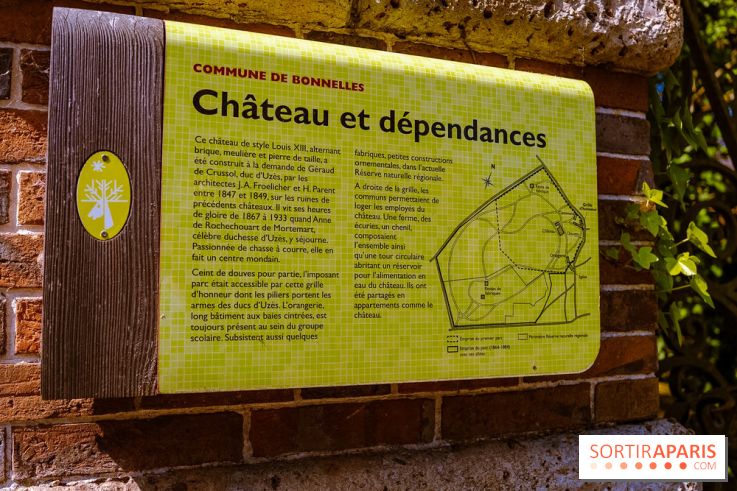 La réserve Naturelle des Etangs de Bonnelles, son pont kiosque, temple de l'amour et ses trésors