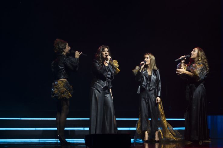 GENERATION CELINE LE MEILLEUR DES TRIBUTES : 4 VOIX POUR UNE LEGENDE