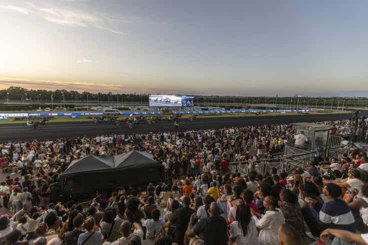 Soirées afterwork années 2000 à l’Hippodrome Paris-Vincennes - BV BV 9849