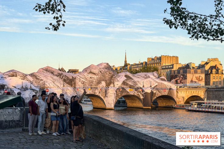 La Caverne du Pont Neuf : le montage de l’installation géante de JR démarre à Paris