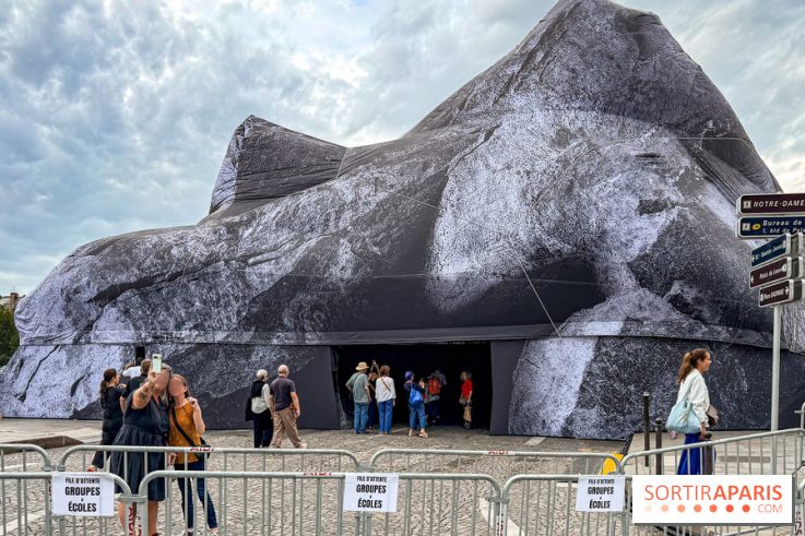 La Caverne du Pont Neuf : le montage de l’installation géante de JR démarre à Paris - Facetune 16 06 2026 03 05 10