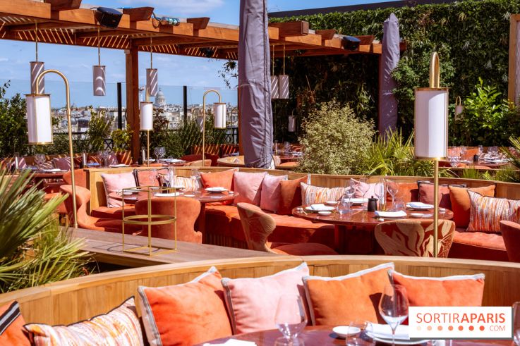 La terrasse en rooftop du Kinugawa à l'hôtel Sax Paris 7e