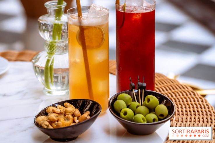La terrasse jardin du Sax Hotel avec piscine - cocktails