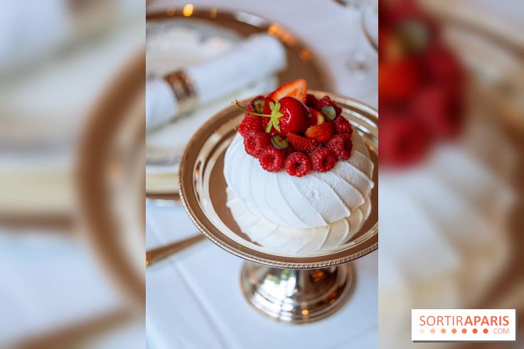 Maison Roland restaurant au Shanghai-La Paris, pavlova