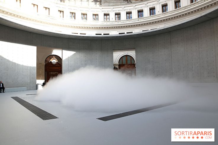 Fujiko Nakaya : nos photos de sa sculpture de brouillard à voir à la Bourse de Commerce
