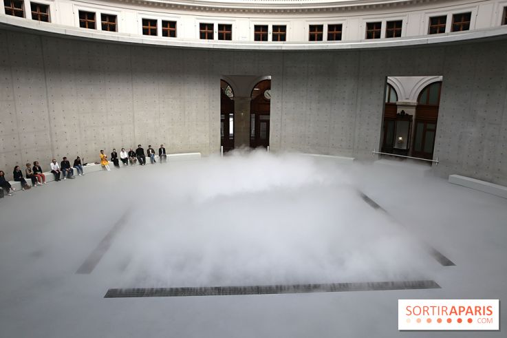 Fujiko Nakaya : nos photos de sa sculpture de brouillard à voir à la Bourse de Commerce