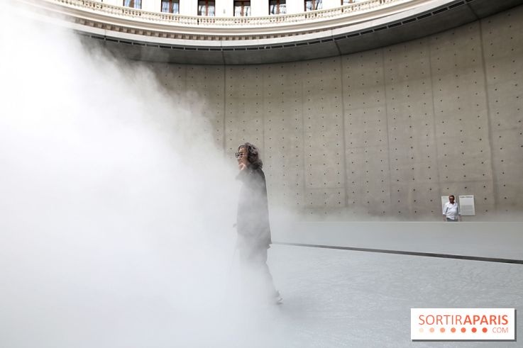 Fujiko Nakaya : nos photos de sa sculpture de brouillard à voir à la Bourse de Commerce