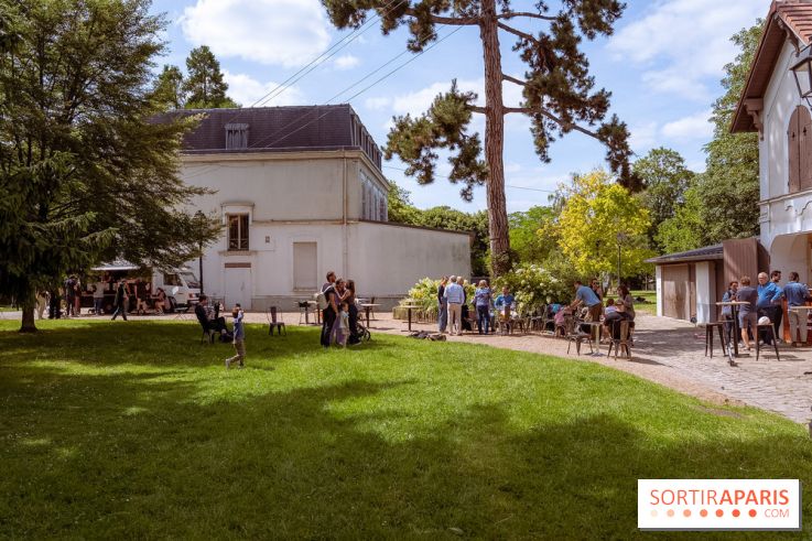 Guinguette du dispensaire et Foodtruck des Écuries au parc du Dispensaire de Sartrouville dans les Yvelines - photos