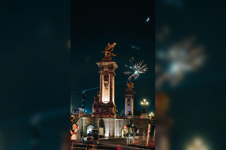 Le Flow au Pont Alexandre III : rooftop, street food et club sur la Seine - FLOW 31 05 25 @alex crk 94