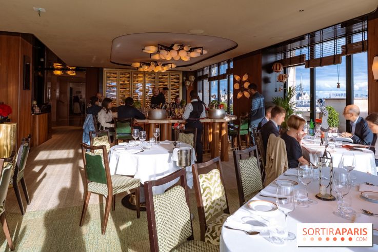 Le rooftop climatisé du Langosteria et sa terrasse à la vue sur Paris