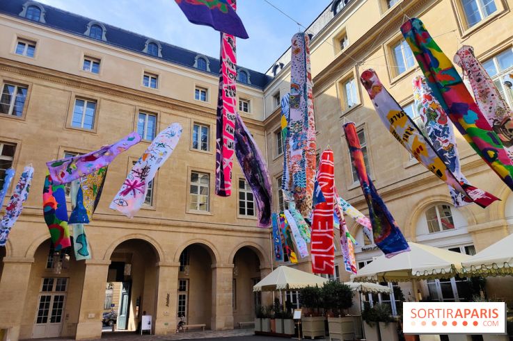 Des Genki-nobori dans le ciel de l'Hôtel de la Marine : une installation colorée à voir gratuitement