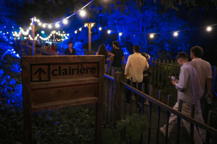 La Clairière : le club open-air de Paris pour l’été 2026 - @SEBASTIENK ARTS CLAIRIERE 06484