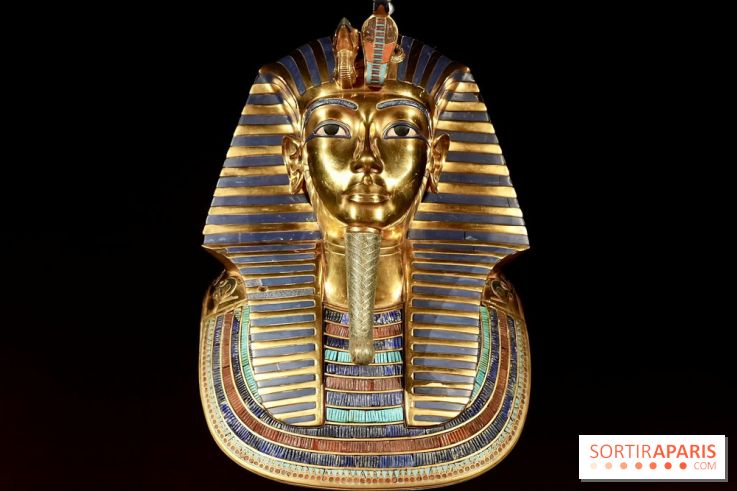 Le masque de Toutânkhamon sur fond noir - Toutankhamon : son tombeau et ses trésors