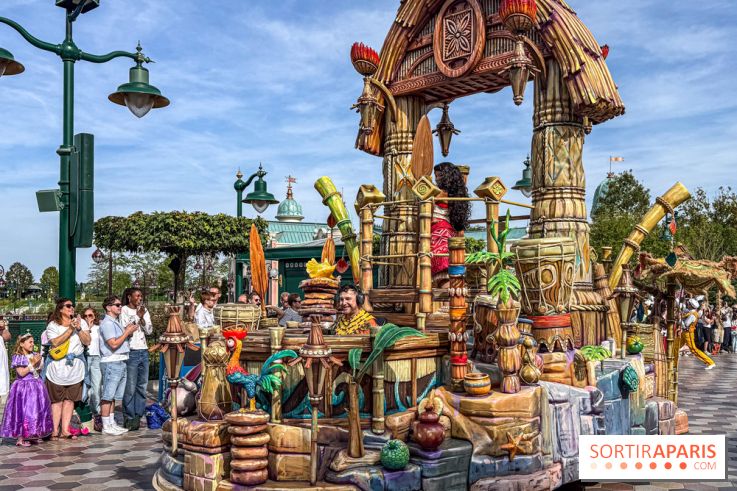 Disneyland Paris : la Cavalcade des Princesses Disney à Disney Adventure World