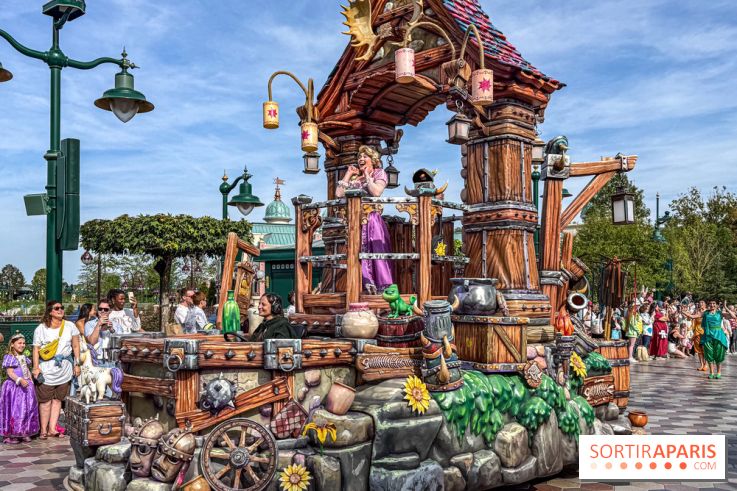 Disneyland Paris : la Cavalcade des Princesses Disney à Disney Adventure World