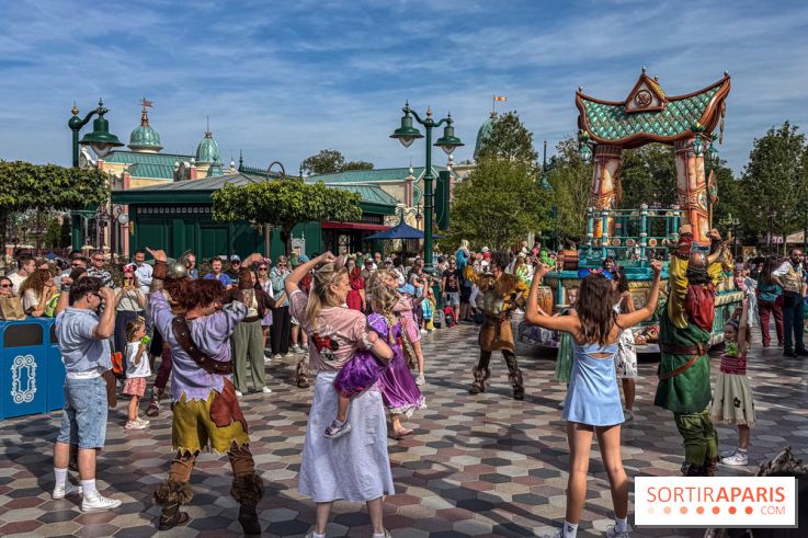 Disneyland Paris : la Cavalcade des Princesses Disney à Disney Adventure World