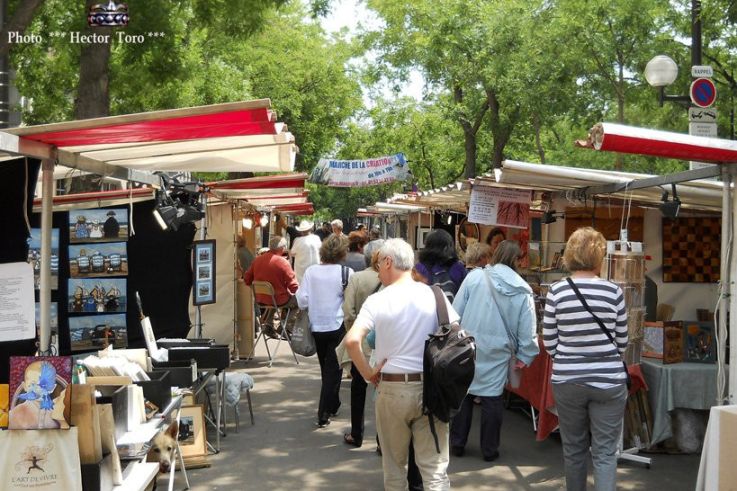 Le marché de la création Edgar Quinet, une galerie d'art gratuite et à ciel ouvert