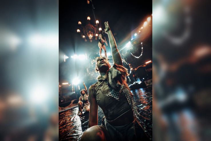 VIBRATION : un spectacle immersif entre danse et cirque au Cirque Théâtre Bormann à Paris