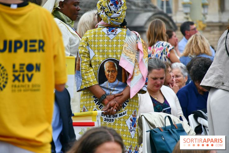 En images : la messe géante sur les Champs-Elysées du Pape Léon XIV