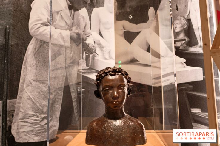 Belmondo le magnifique : l'icône du cinéma français au cœur d'une exposition à la Cinémathèque