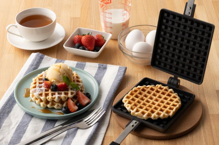 TSUBAMESANJO POP-UP: Tamaki Kinzoku Waffle Toaster