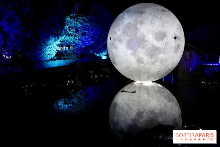 Parc de l'Étrange 2026 : Lune lumineuse sur l’étang nocturne