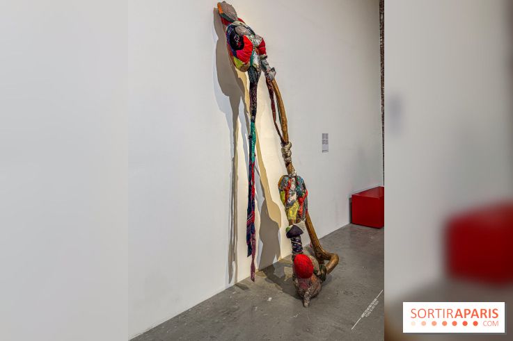 Sonia Gomes — Cœur sauvage : sculptures textiles au Palais de Tokyo