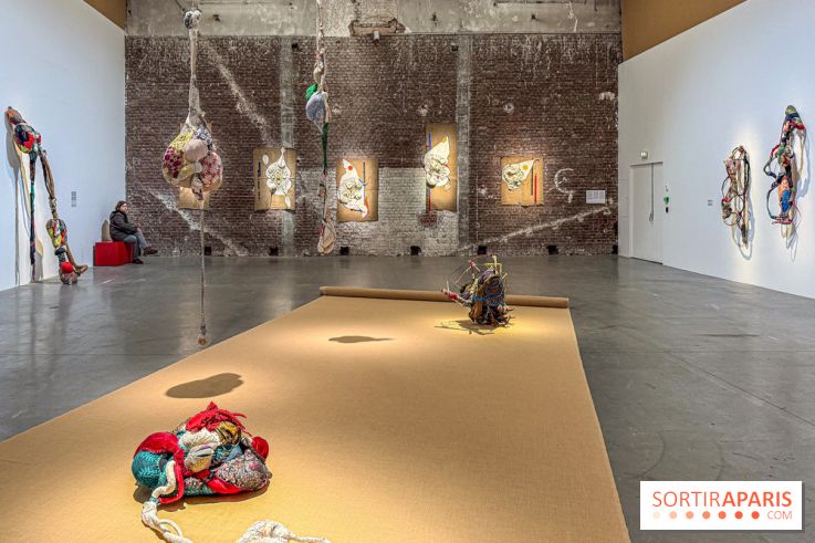Sonia Gomes — Cœur sauvage : sculptures textiles au Palais de Tokyo
