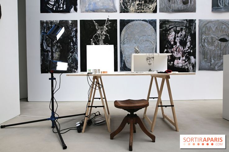Théo Mercier et Thomas Houseago : nos photos de leur exposition commune à Paris