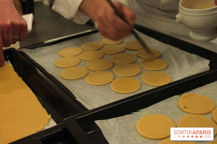 Cours de cuisine spécial Homard à l'Ecole Ducasse : dorure pâte sablée