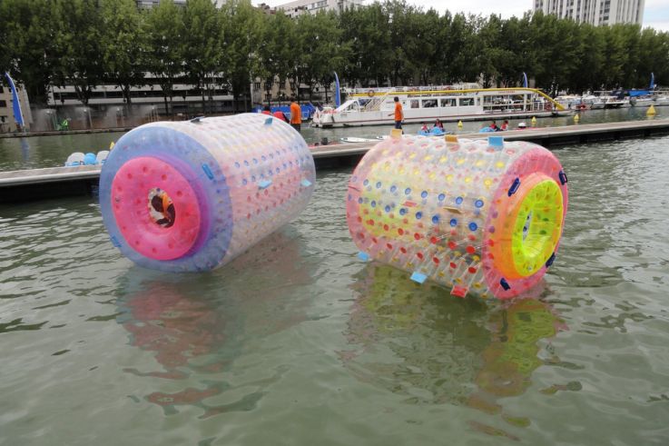 Paris Plages, Bassin de la Villette, Sphères flottantes