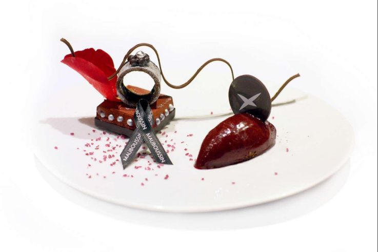 "L'œuvre noire" de Mauboussin à déguster au Pinxo