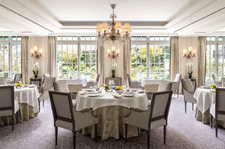 L'Abeille, restaurant du Shangri-La ouvre pour le déjeuner