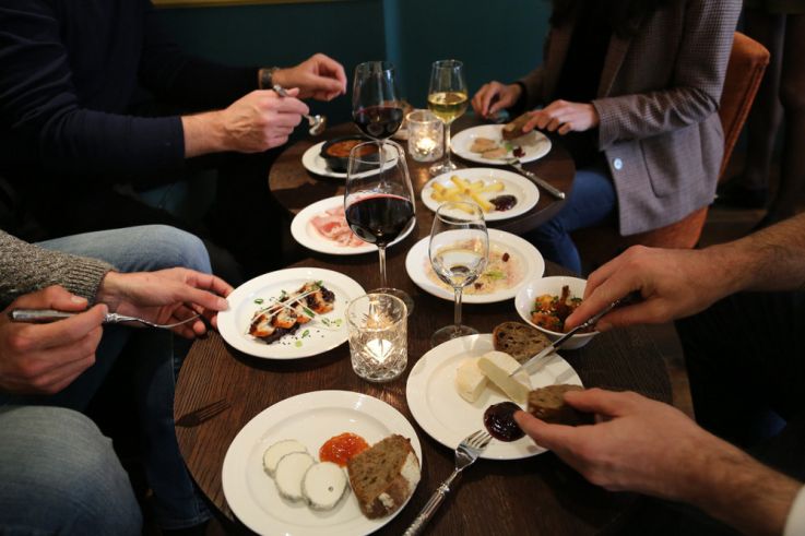 Le Bar du Bouillon lance ses dîners dégustation avec vignerons
