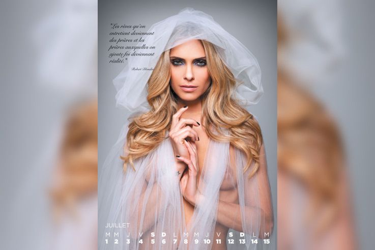 Calendrier Clara Morgane 2014