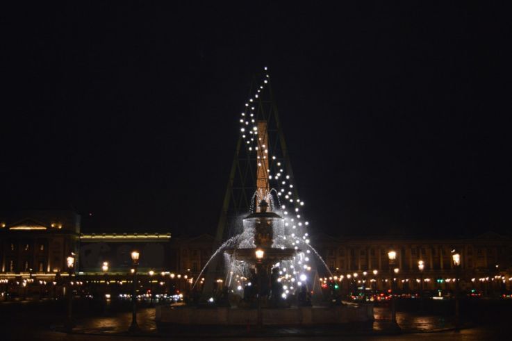 Phares sur la Place de la Concorde pour la COP21