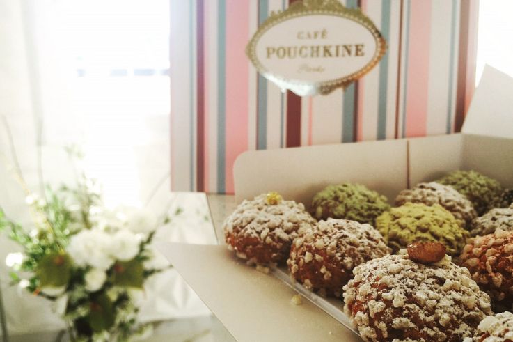 Pouchkinette, la boutique de choux signé Café Pouchkine