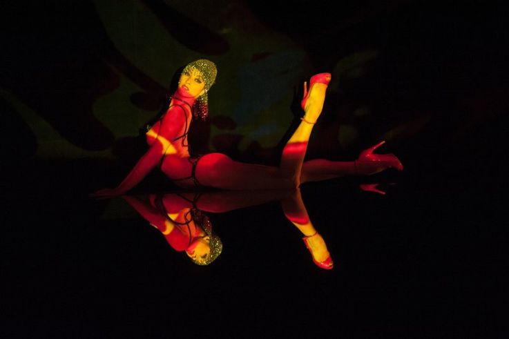 Le Crazy horse fête la Journée de la Femme 2018