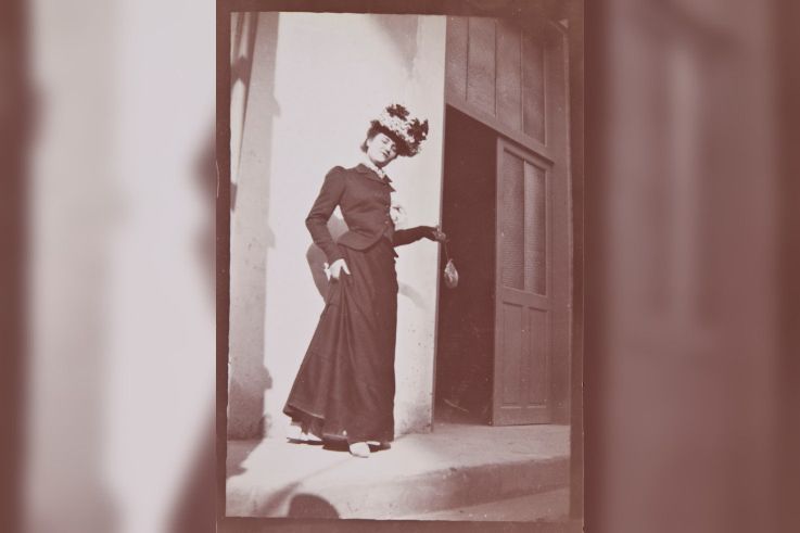 Misia, Reine de Paris Musée Orsay Paris, exposition Misia Musée Orsay Paris | Édouard Vuillard, Misia Natanson sur le perron de La Croix-des Gardes, Cannes, 1901 Collection particulière © Archives Vuillard, Paris