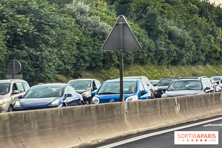 Circulation bloquée sur le périphérique et l'A1 après la découverte d'une bombe près de Gare du Nord