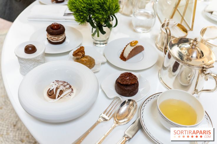 Le tea time de Pâques du Peninsula Paris 2025, l'heure du thé de printemps