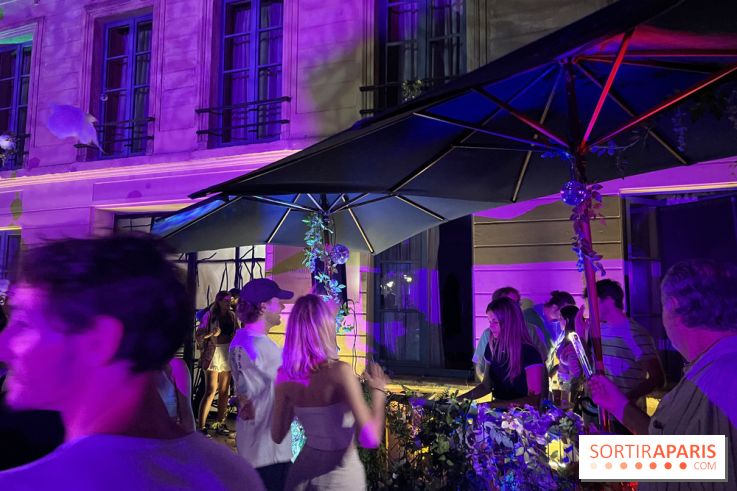 La cour des créateurs et des saveurs de Noël 2025