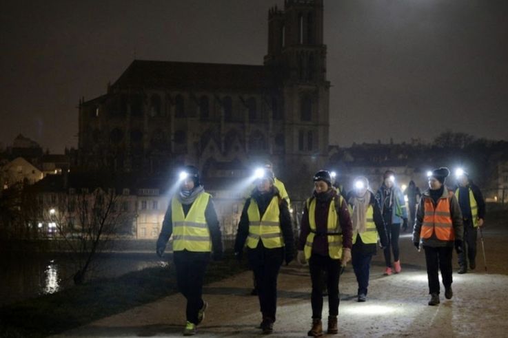 Paris-Versailles-Mantes à la marche 2026, la randonnée nocturne de 12 à 54 km