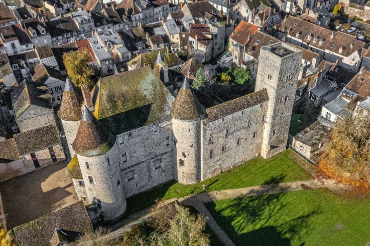 Le Château Fort de Nemours, l'un des seuls château de ville d'Ile-de-France, rouvre ses portes