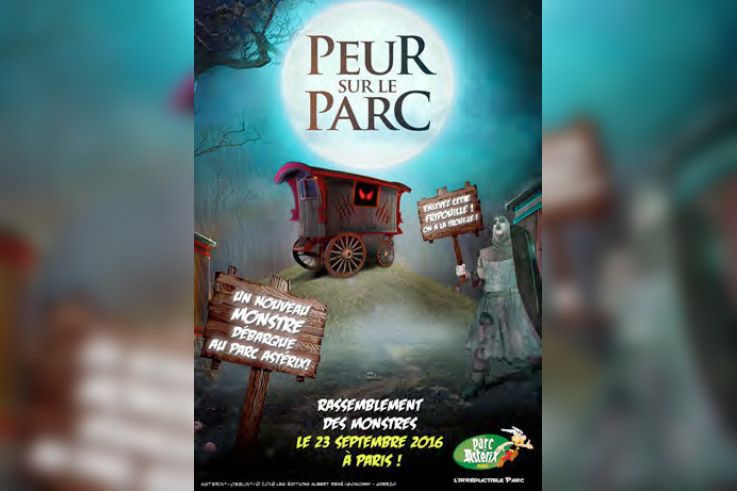 Les Monstres du Parc Astérix manifestent à Paris