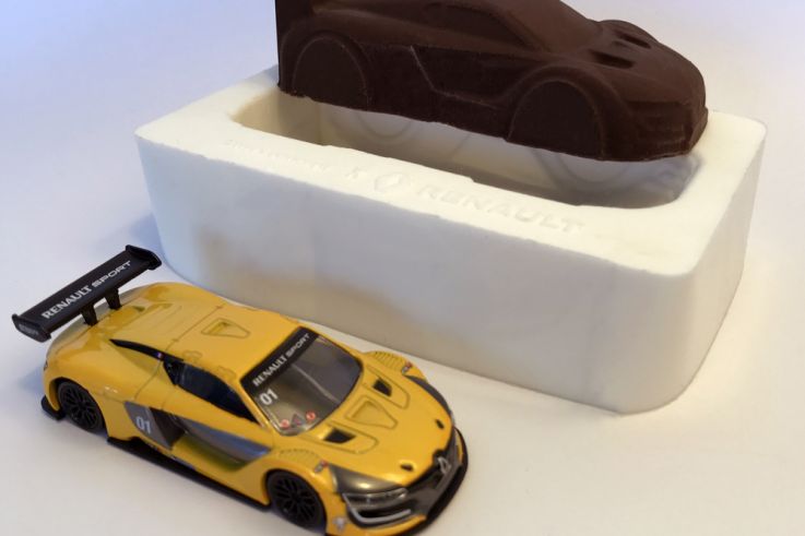 Chasse aux voitures de Pâsues en chocolat à L'Atelier Renault