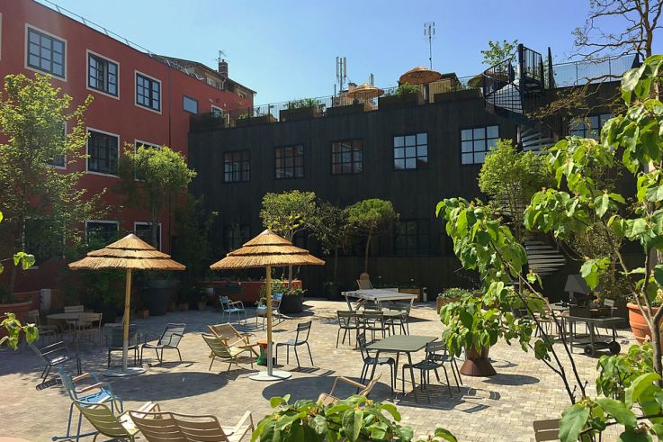 La terrasse du MOB Hôtel à Paris