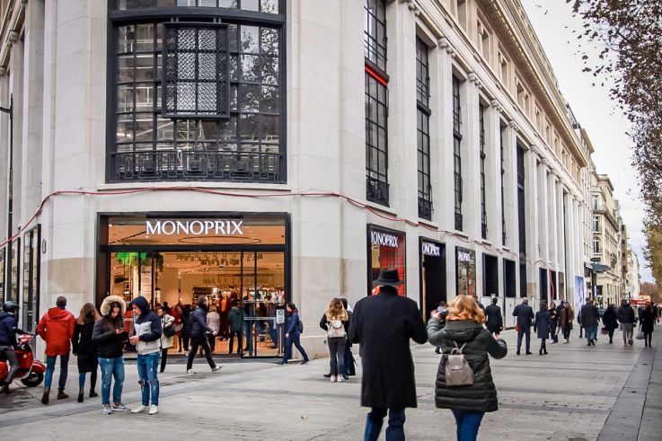 Le Monoprix des Champs-Elysées réouvre ses portes, entièrement rénové